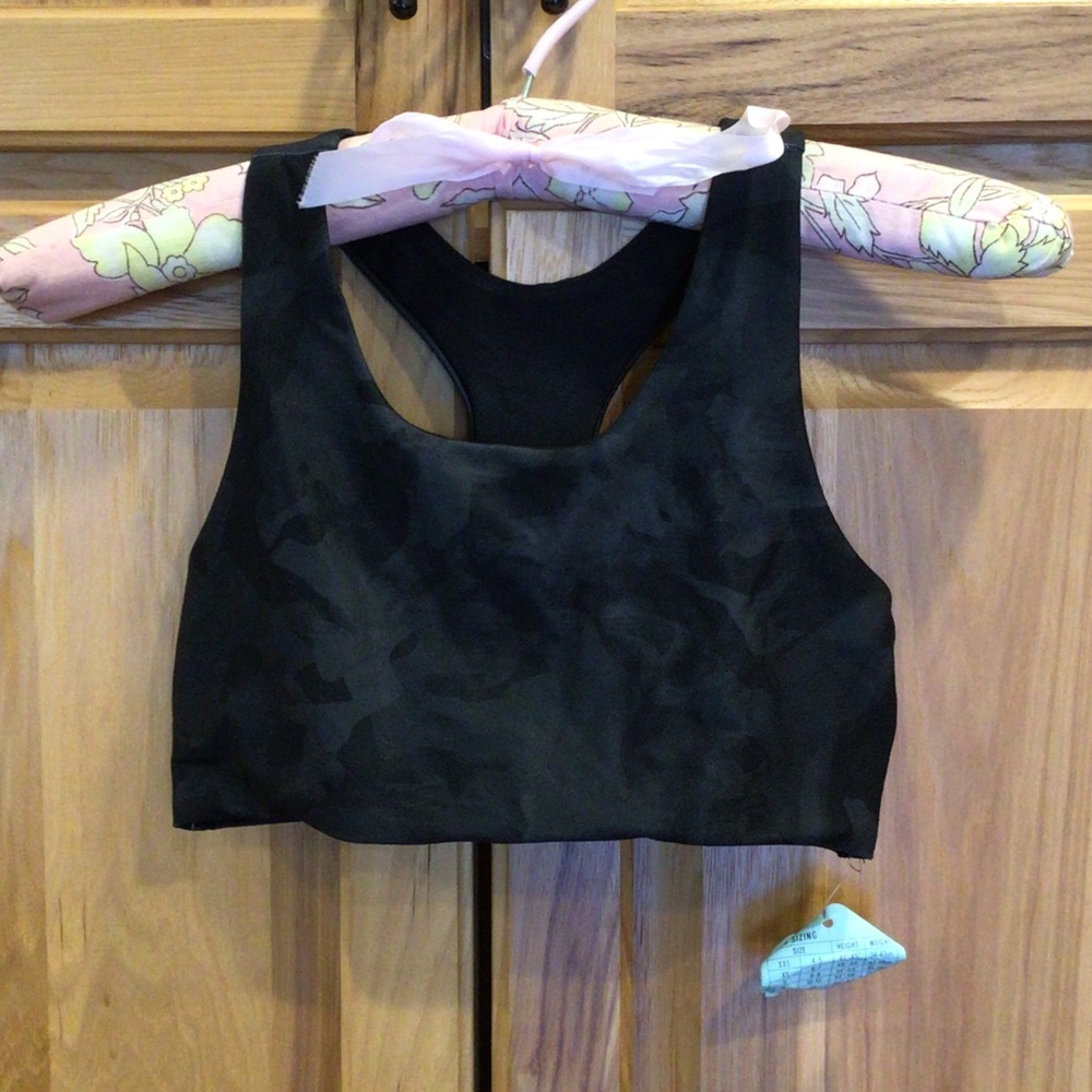 DSG Girls Black Camouflage Sports Bra M (10-12)